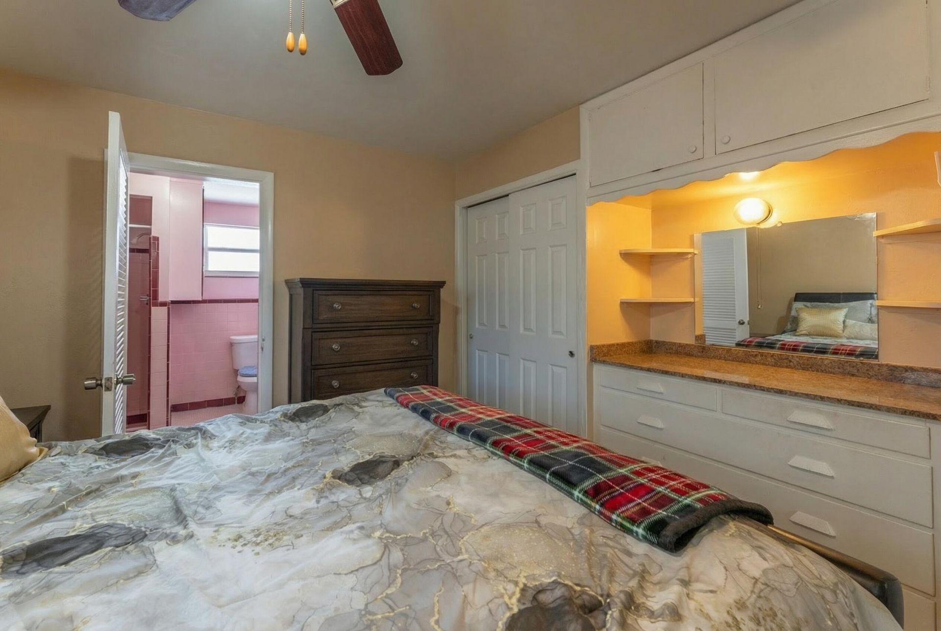 137 W 34th Street, Riviera Beach, FL 33404 Photo