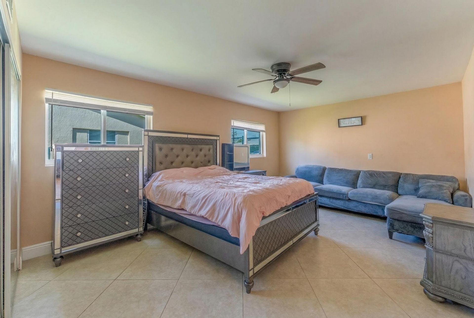 137 W 34th Street, Riviera Beach, FL 33404 Photo