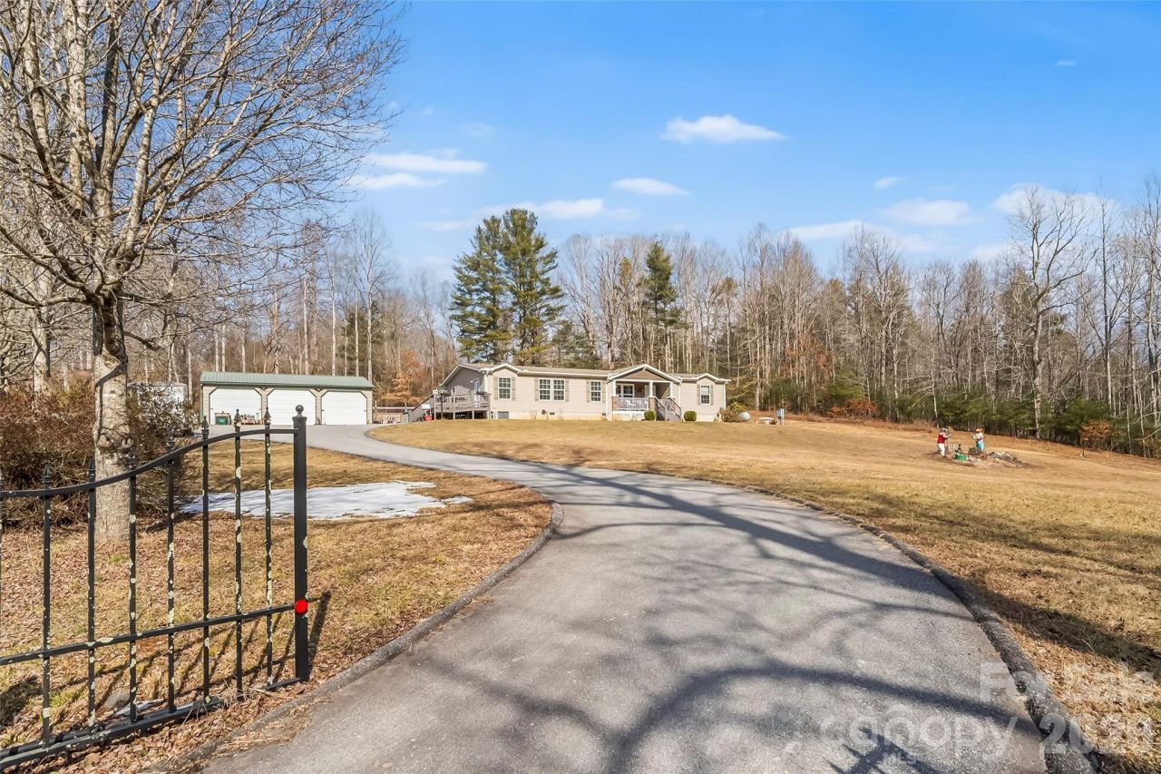 719 Smyre Road, Zirconia, NC 28790 Main Photo