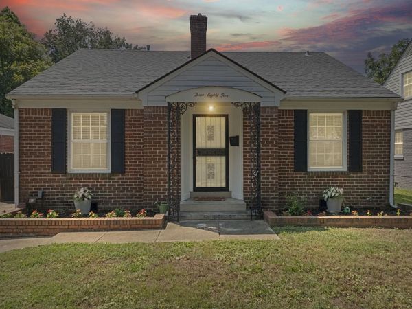 385 HOLMES CIR, Memphis, TN 38111