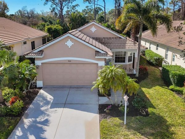 5016 E SEAGRASS DRIVE, VENICE, FL 34293