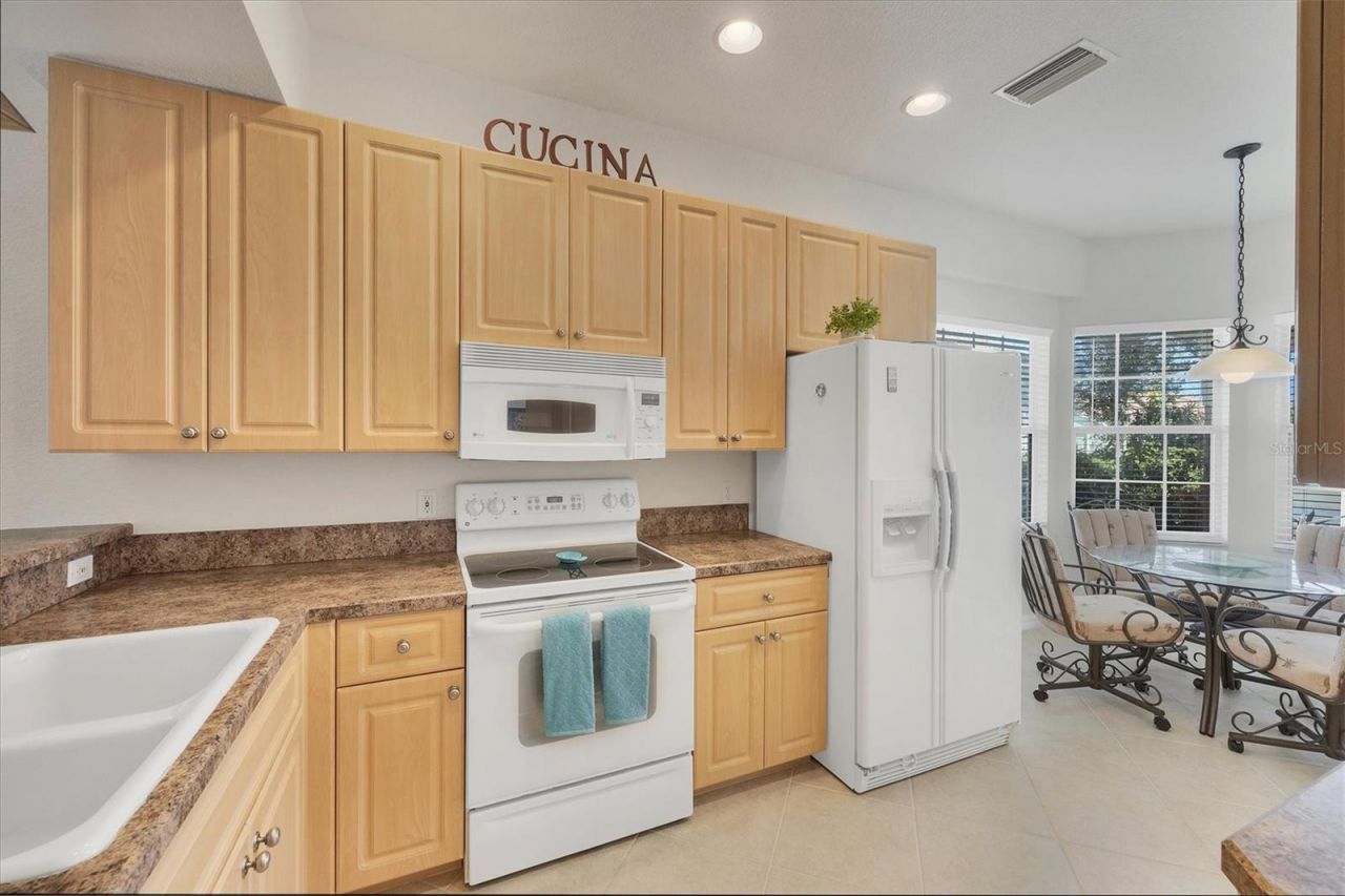 5016 E Seagrass Drive, Venice, FL 34293 Photo