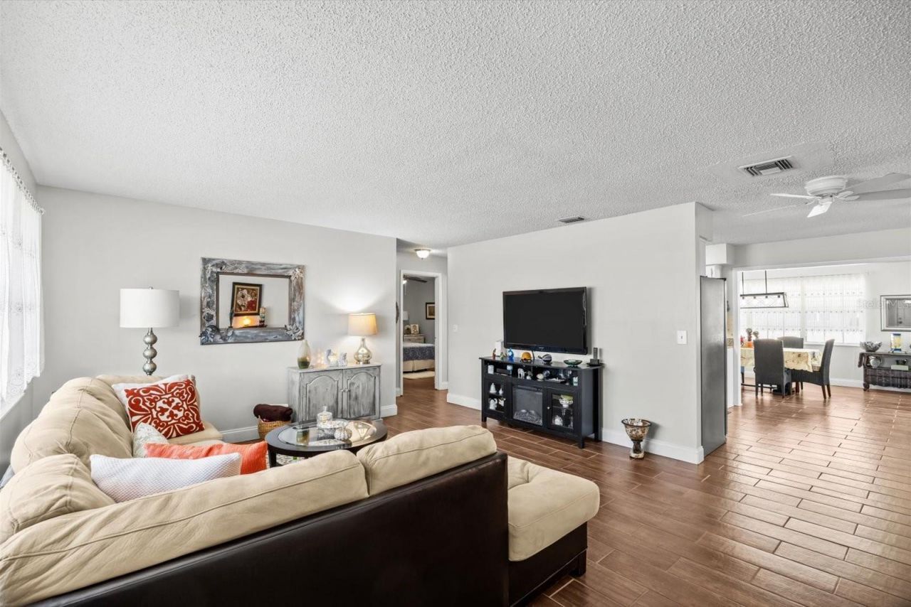 1106 Landsdowne Drive, Sebastian, FL 32958 Photo