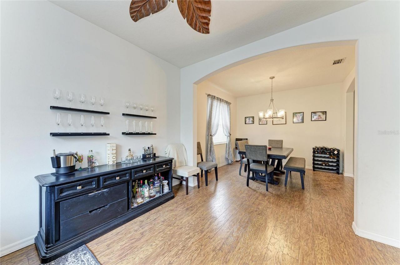 835 Cedarcrest Court, Sarasota, FL 34232 Photo