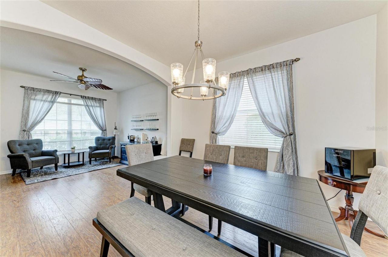 835 Cedarcrest Court, Sarasota, FL 34232 Photo