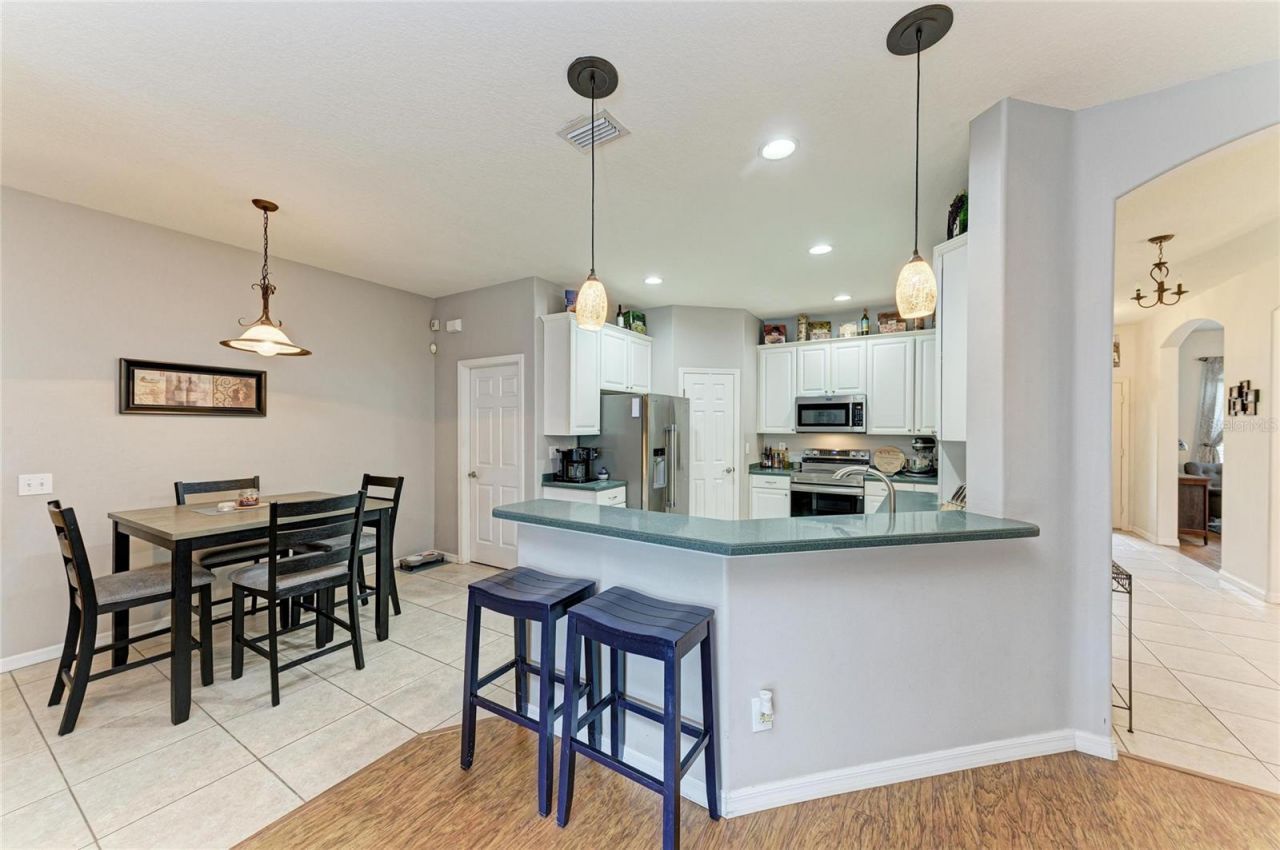 835 Cedarcrest Court, Sarasota, FL 34232 Photo