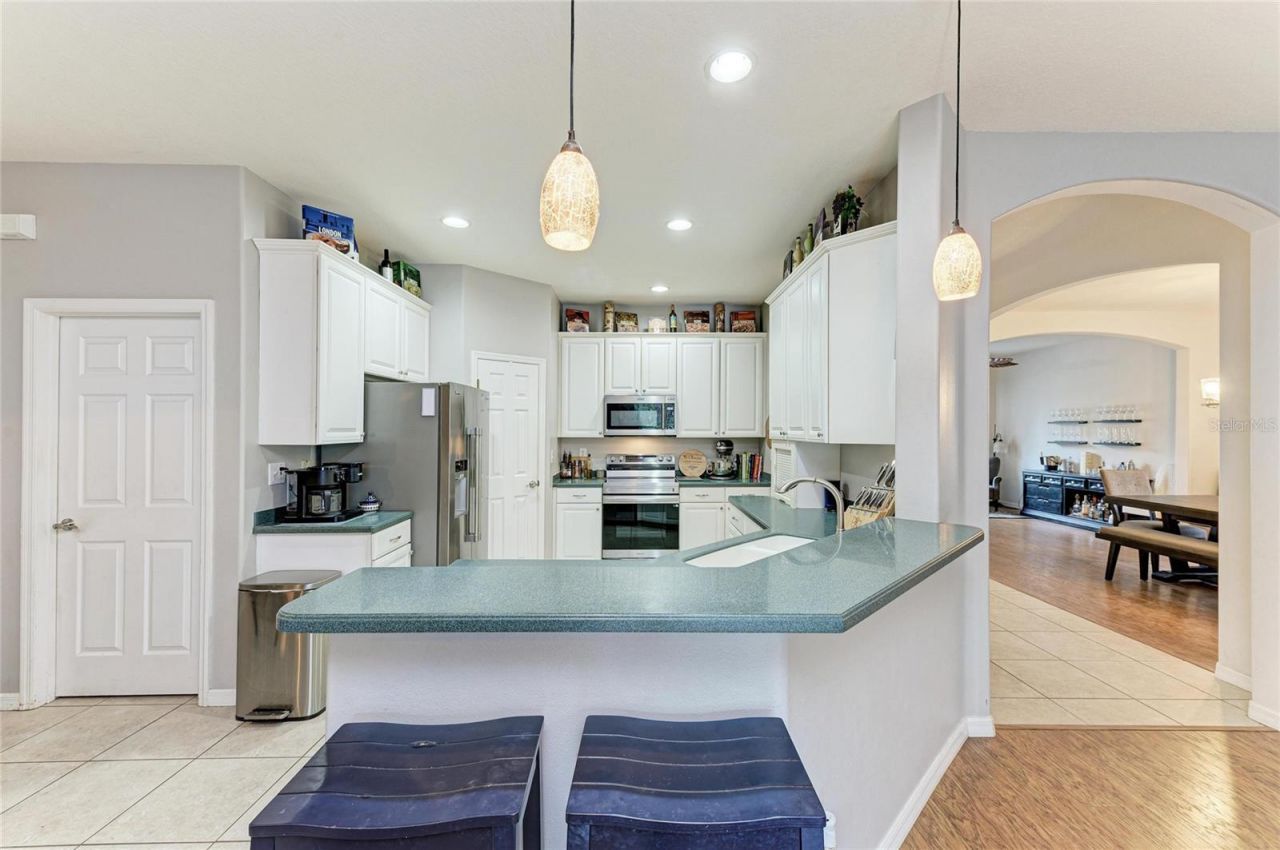 835 Cedarcrest Court, Sarasota, FL 34232 Photo