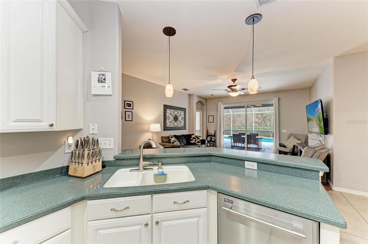 835 Cedarcrest Court, Sarasota, FL 34232 Photo