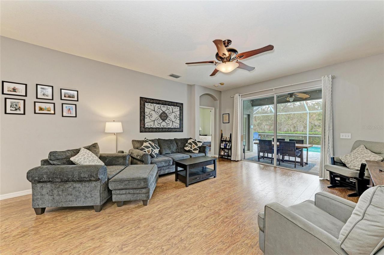 835 Cedarcrest Court, Sarasota, FL 34232 Photo