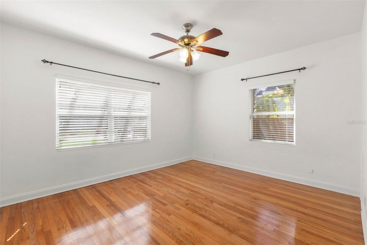 135 17th Avenue N, Saint Petersburg, FL 33704 Photo