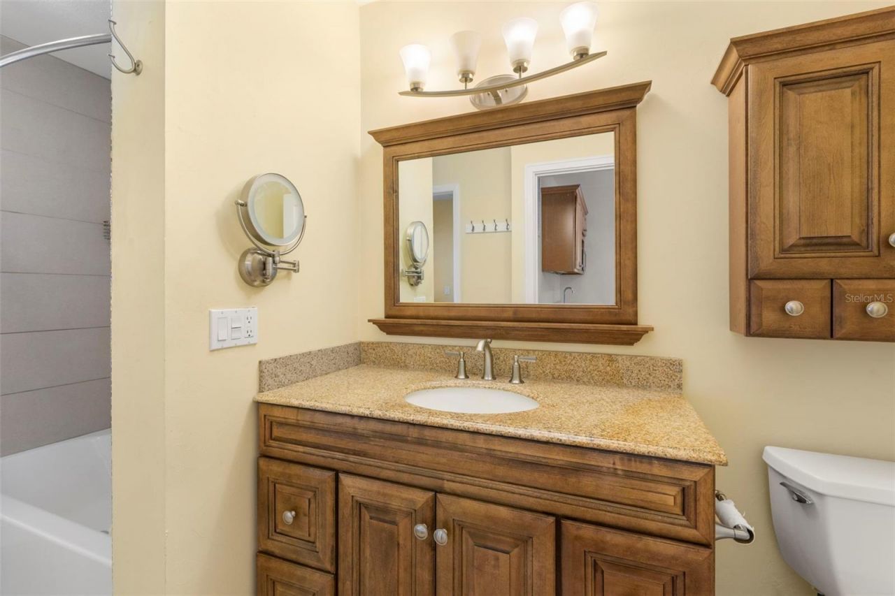 135 17th Avenue N, Saint Petersburg, FL 33704 Photo