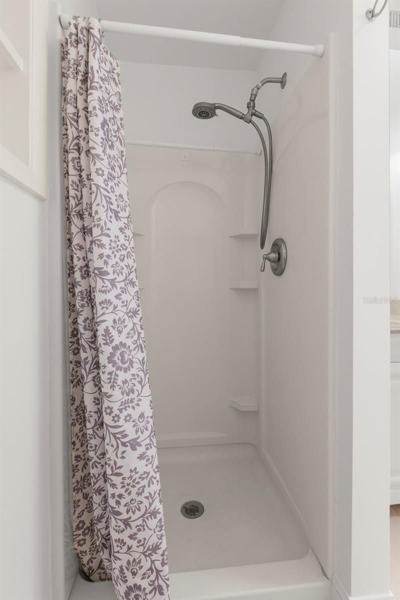 135 17th Avenue N, Saint Petersburg, FL 33704 Photo