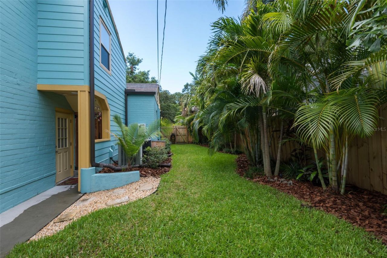 135 17th Avenue N, Saint Petersburg, FL 33704 Photo