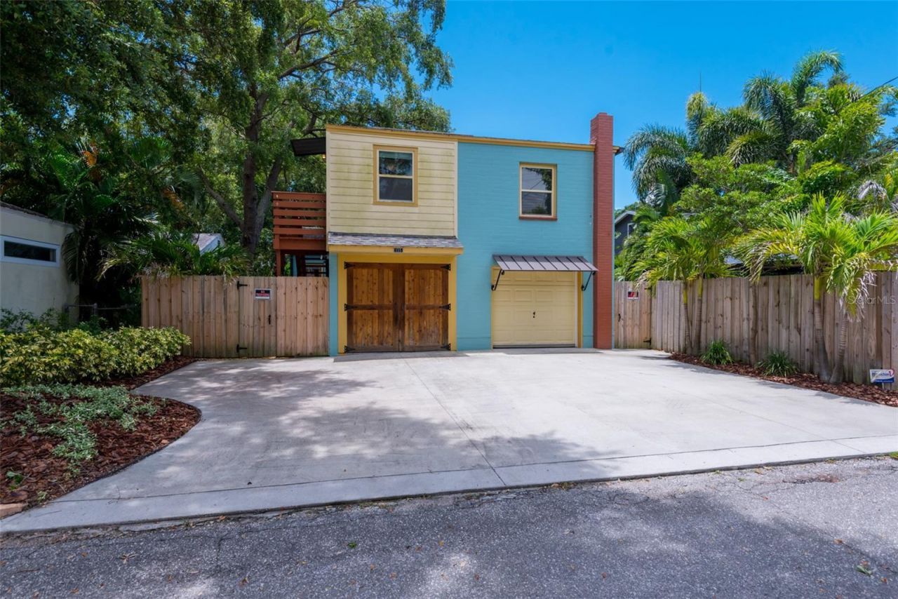 135 17th Avenue N, Saint Petersburg, FL 33704 Photo