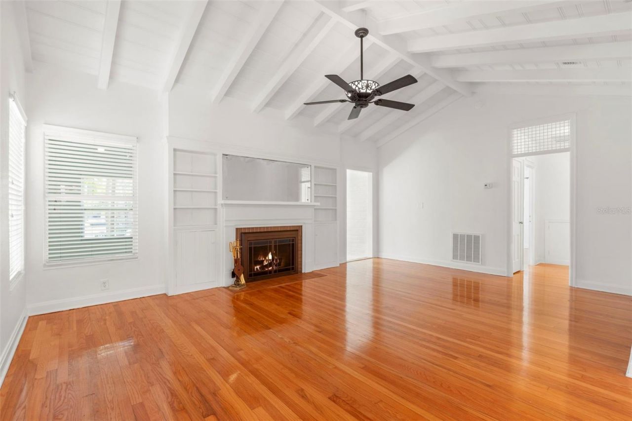 135 17th Avenue N, Saint Petersburg, FL 33704 Photo