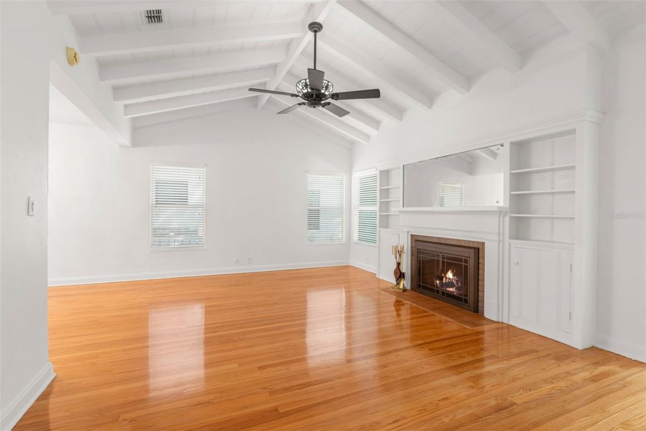 135 17th Avenue N, Saint Petersburg, FL 33704 Photo