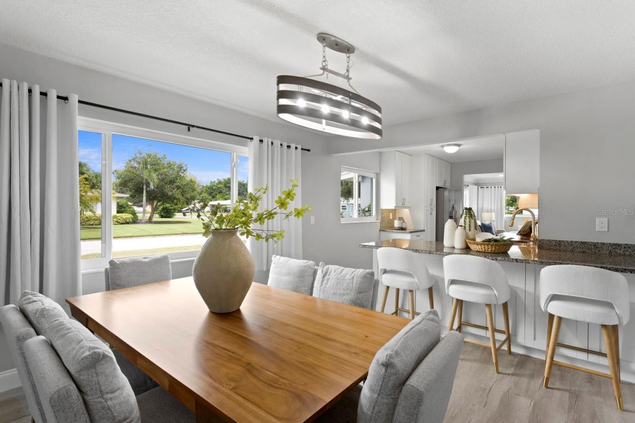 4300 Maple Street Ne, Saint Petersburg, FL 33703 Photo