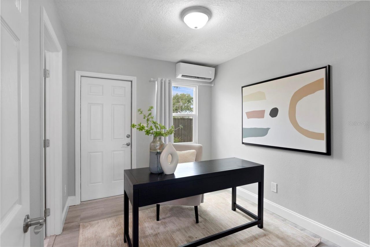 4300 Maple Street Ne, Saint Petersburg, FL 33703 Photo