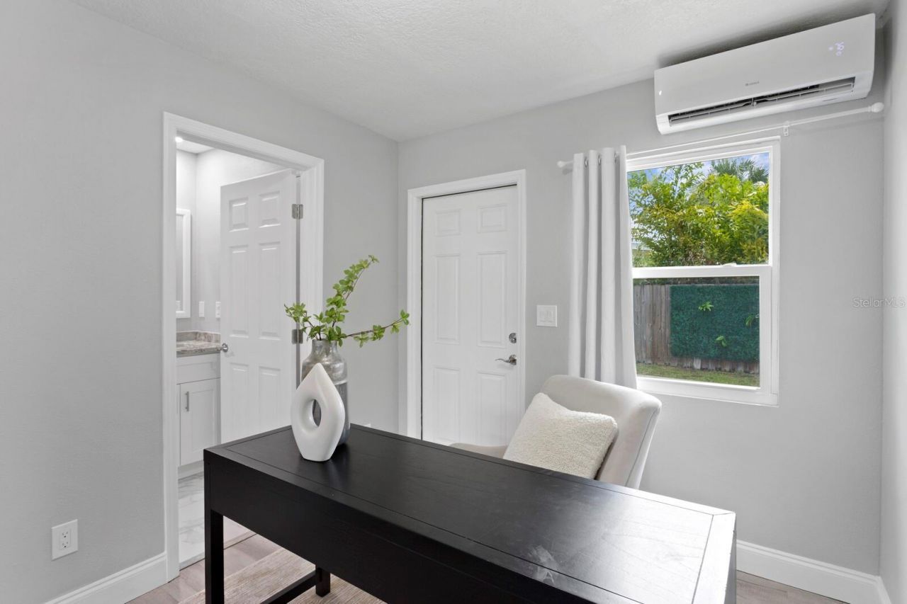 4300 Maple Street Ne, Saint Petersburg, FL 33703 Photo