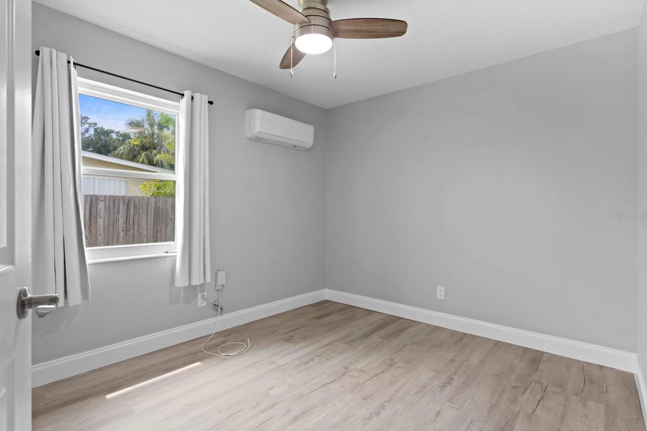 4300 Maple Street Ne, Saint Petersburg, FL 33703 Photo