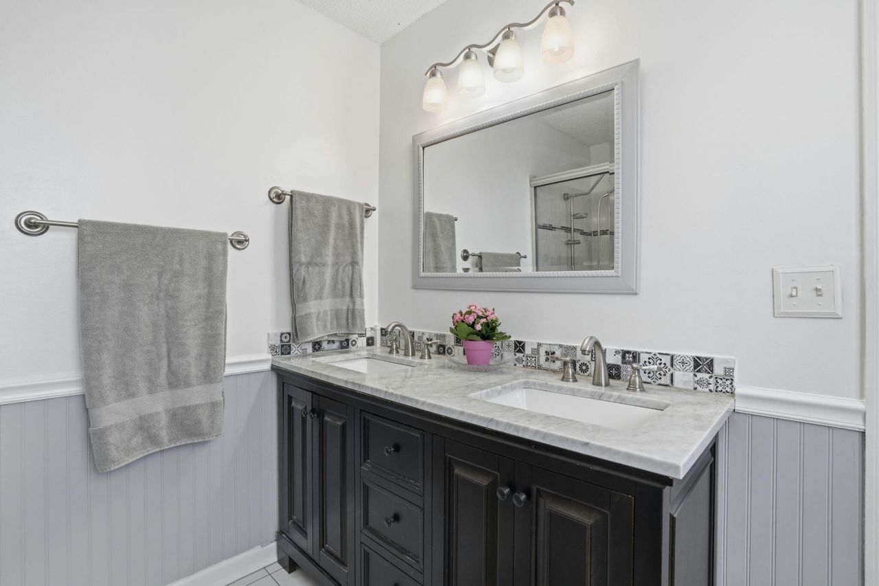 230 Lipman Street Photo 25