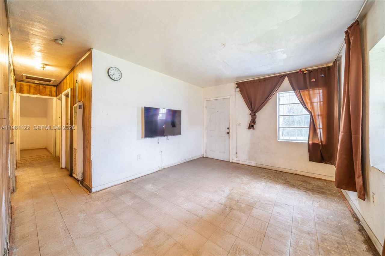 1861 NW 163rd St, Miami Gardens, FL 33054 Photo