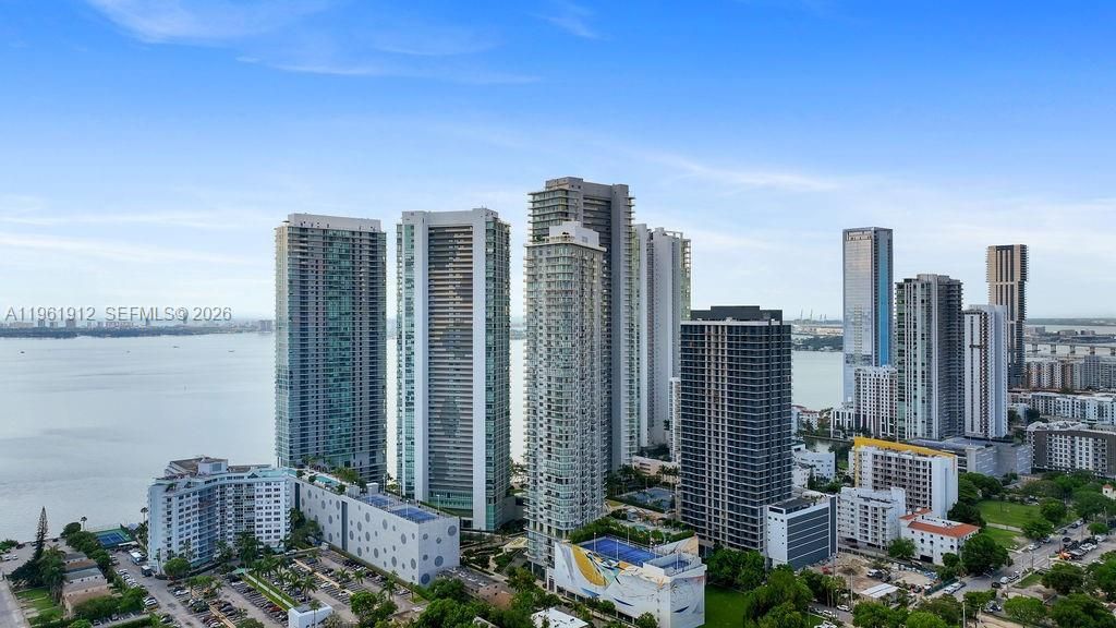 650 NE 32nd St , Unit 2205, Miami, FL 33137 Photo