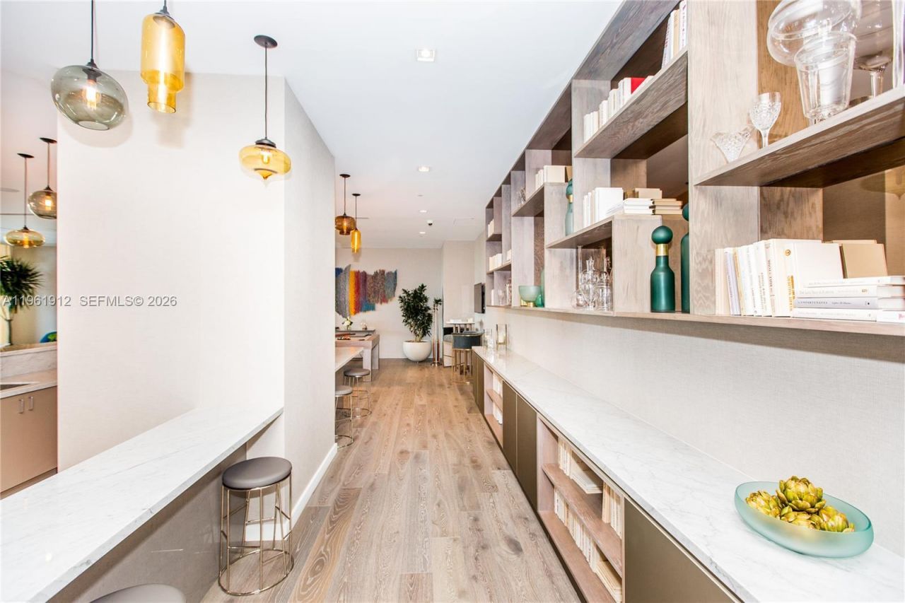 650 NE 32nd St , Unit 2205, Miami, FL 33137 Photo