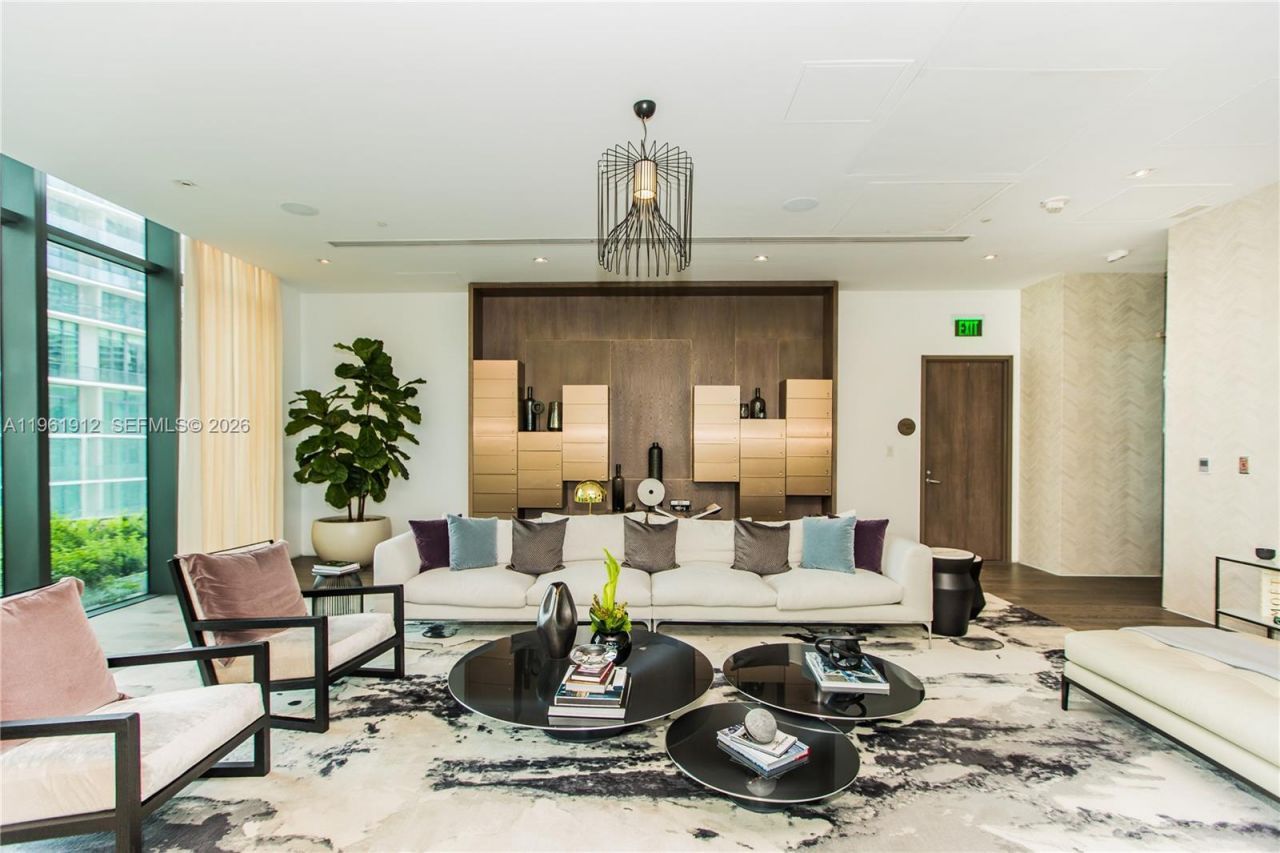 650 NE 32nd St , Unit 2205, Miami, FL 33137 Photo