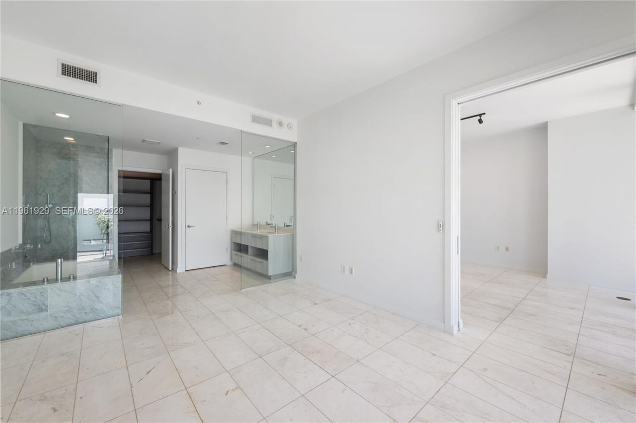 480 NE 31st St, Unit 1504, Miami, FL 33137 Photo