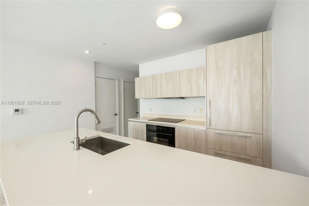 480 NE 31st St, Unit 1504, Miami, FL 33137 Photo