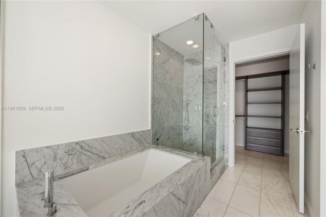 480 NE 31st St, Unit 1504, Miami, FL 33137 Photo