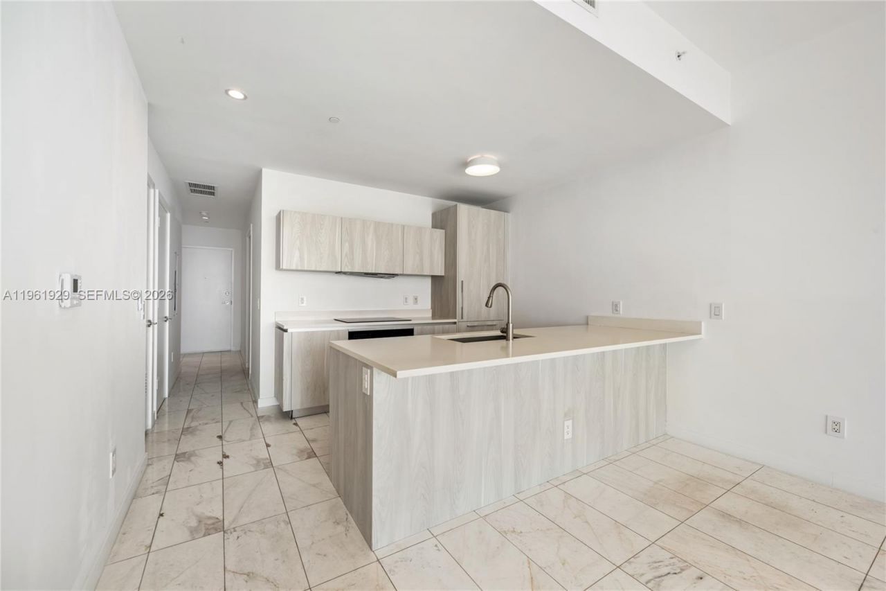 480 NE 31st St, Unit 1504, Miami, FL 33137 Photo