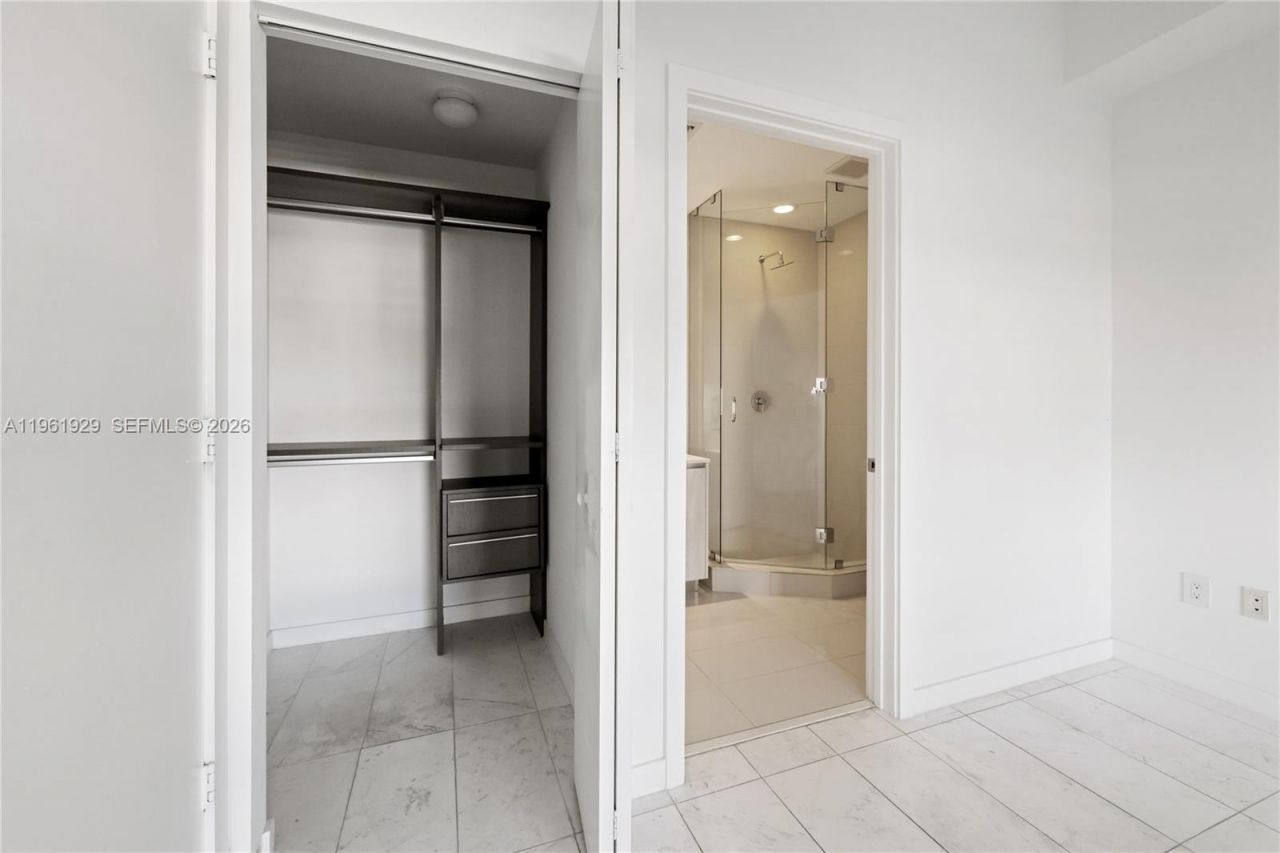 480 NE 31st St, Unit 1504, Miami, FL 33137 Photo