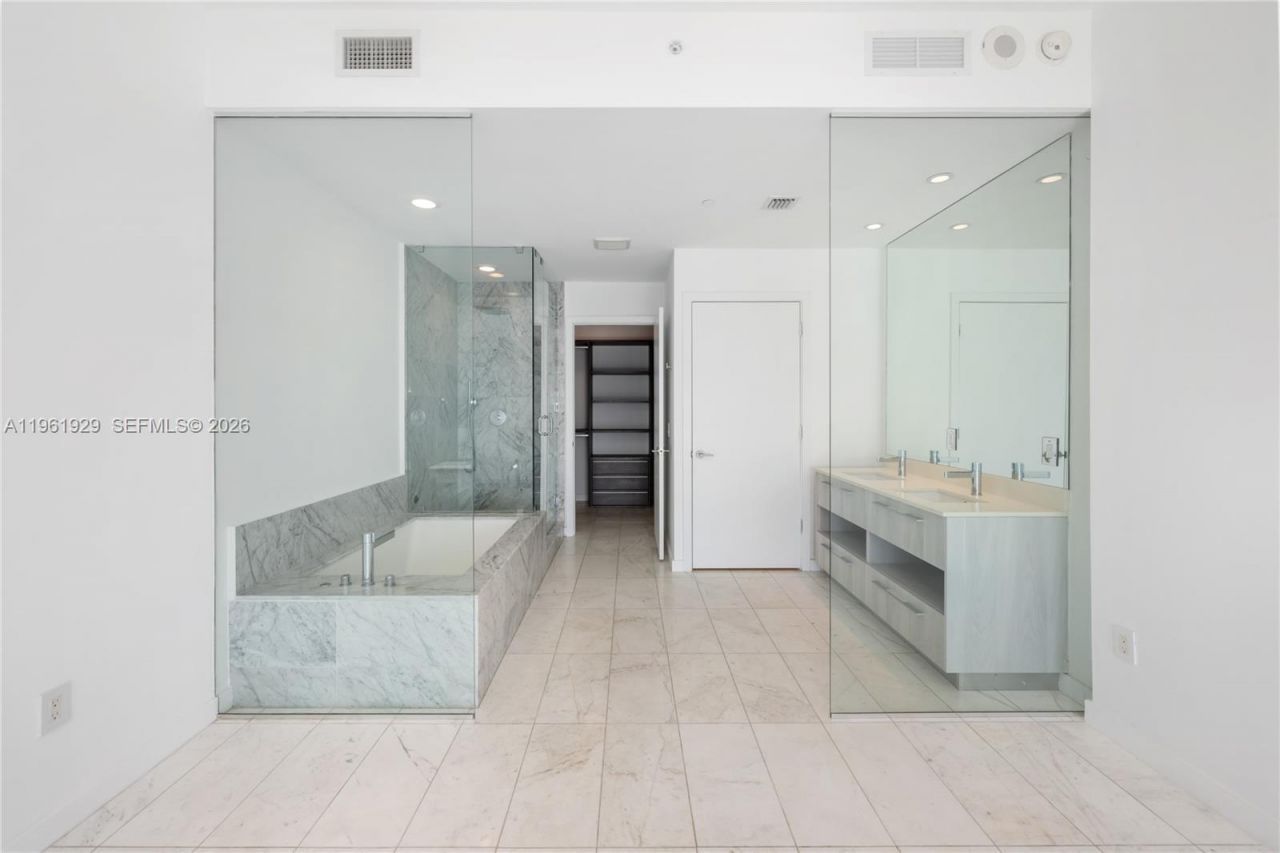 480 NE 31st St, Unit 1504, Miami, FL 33137 Photo