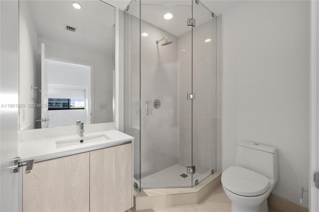 480 NE 31st St, Unit 1504, Miami, FL 33137 Photo