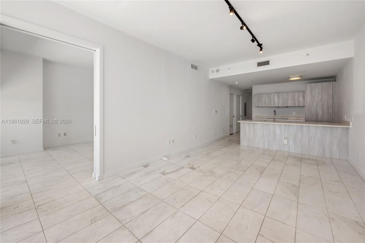 480 NE 31st St, Unit 1504, Miami, FL 33137 Photo