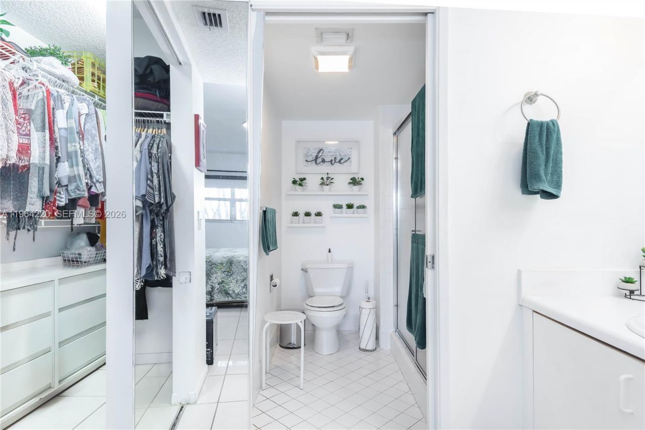 571 SW 141st Ave, Unit 207N, Pembroke Pines, FL 33027 Photo