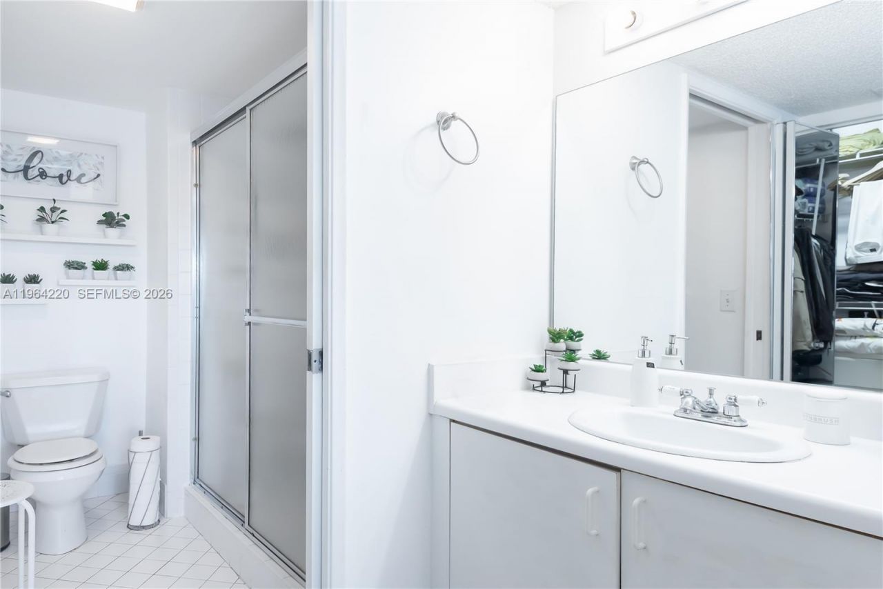 571 SW 141st Ave, Unit 207N, Pembroke Pines, FL 33027 Photo