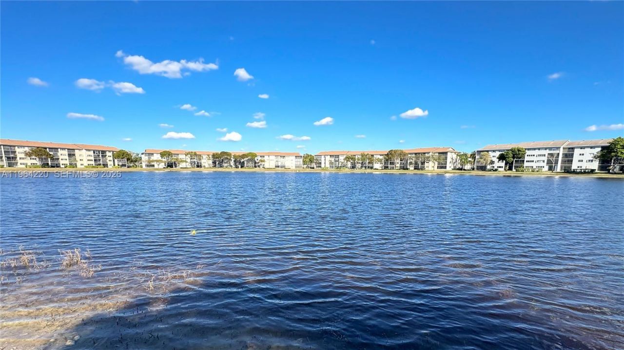 571 SW 141st Ave, Unit 207N, Pembroke Pines, FL 33027 Photo
