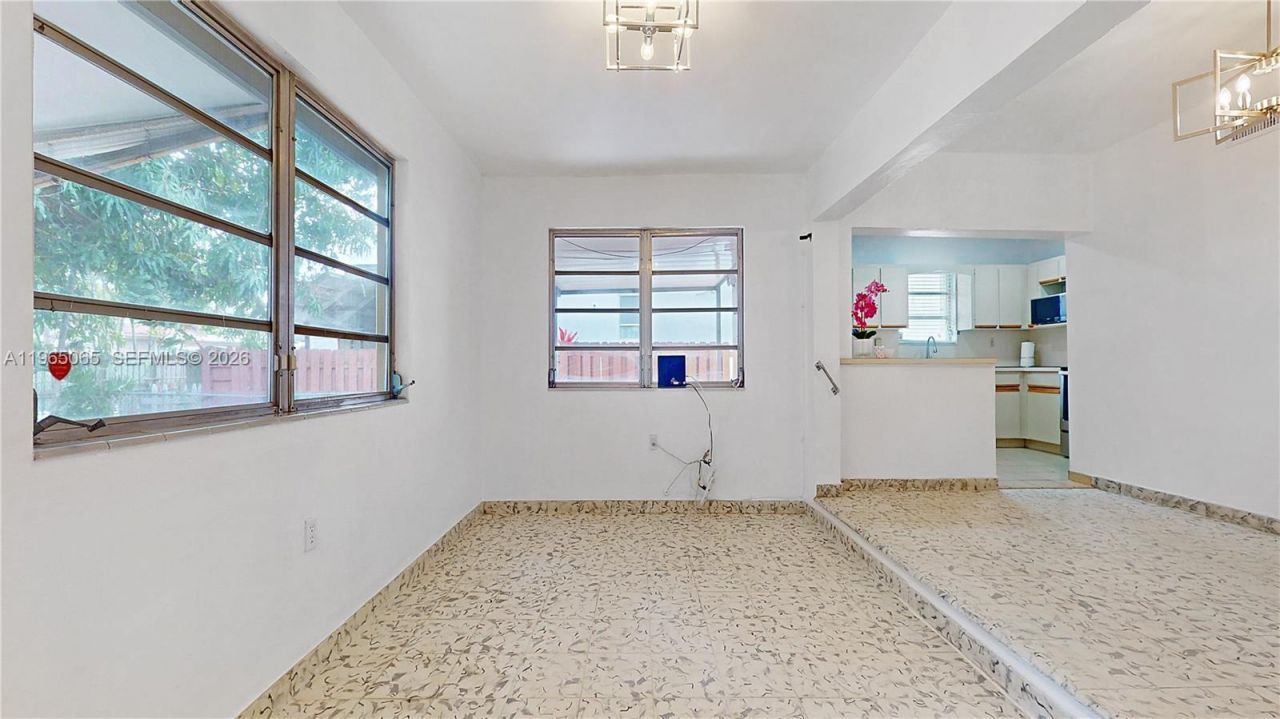 3330 SW 2nd St, Miami, FL 33135 Photo