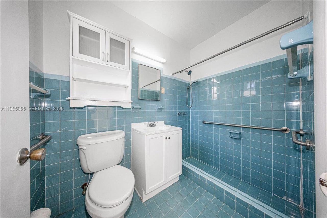 3330 SW 2nd St , Miami, FL 33135 Photo