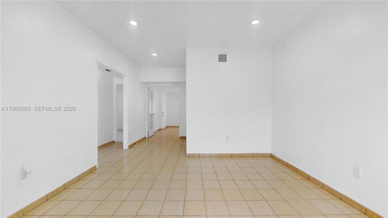 3330 SW 2nd St, Miami, FL 33135 Photo