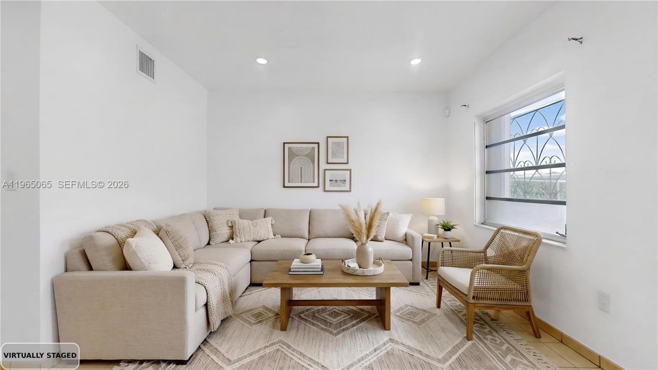 3330 SW 2nd St, Miami, FL 33135 Photo