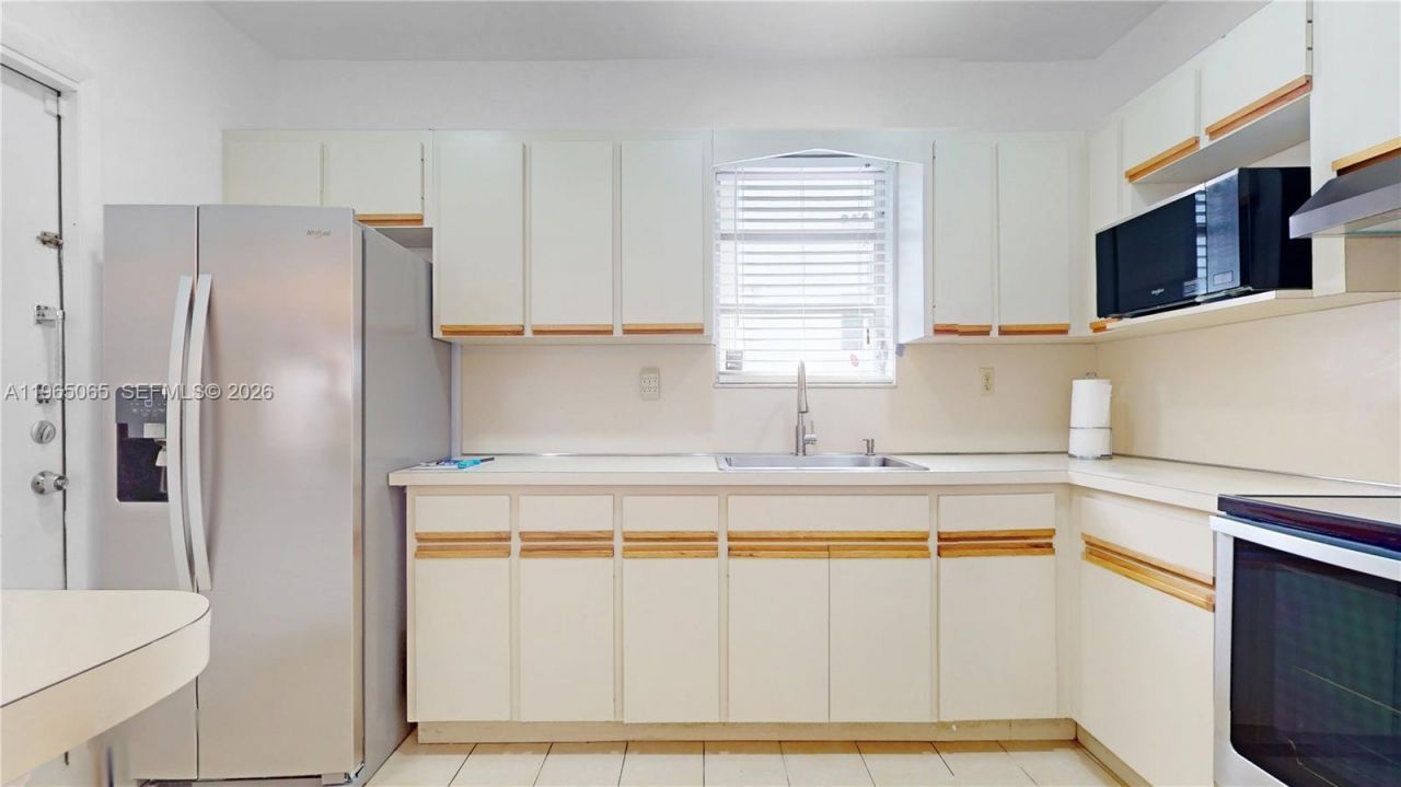 3330 SW 2nd St, Miami, FL 33135 Photo