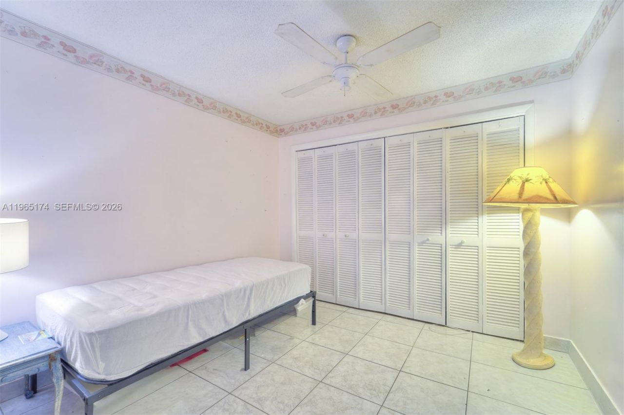6450 Collins Ave , Unit 202, Miami Beach, FL 33141 Photo