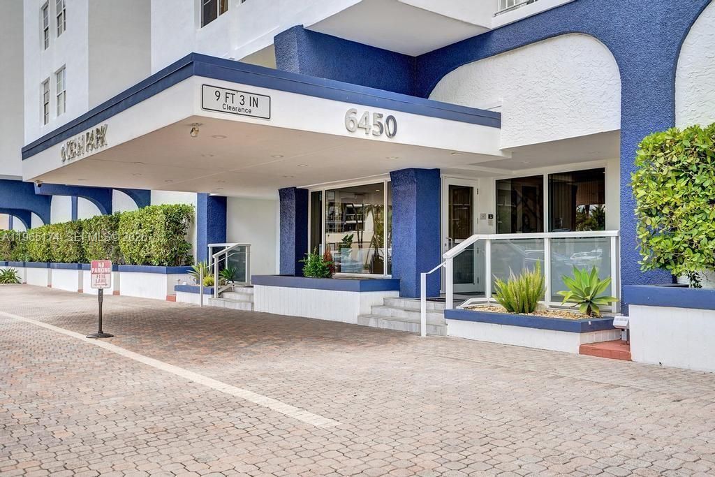 6450 Collins Ave, Unit 202, Miami Beach, FL 33141 Photo