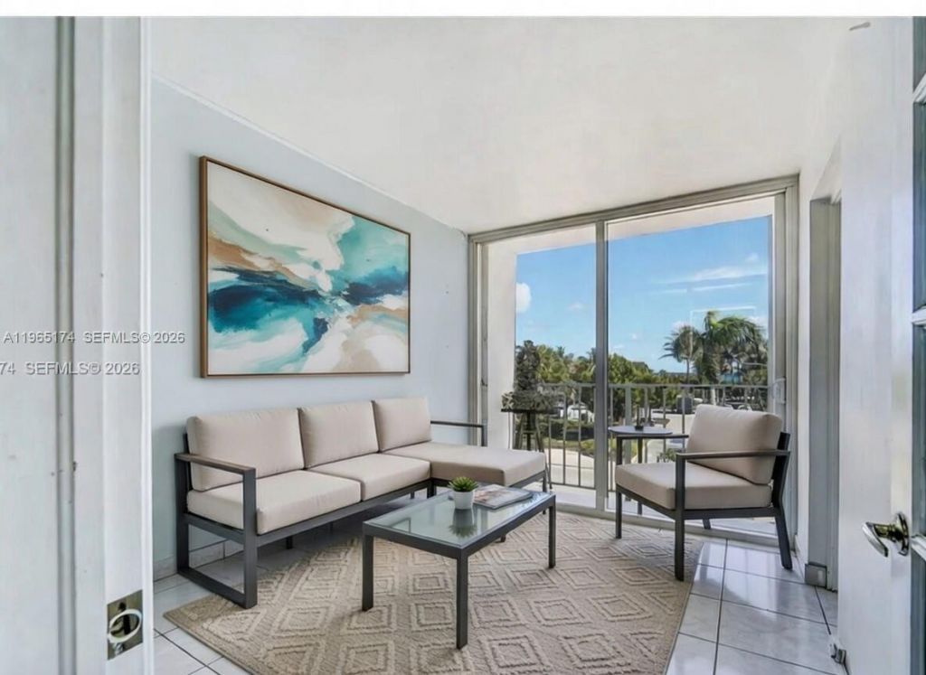 6450 Collins Ave, Unit 202, Miami Beach, FL 33141 Photo
