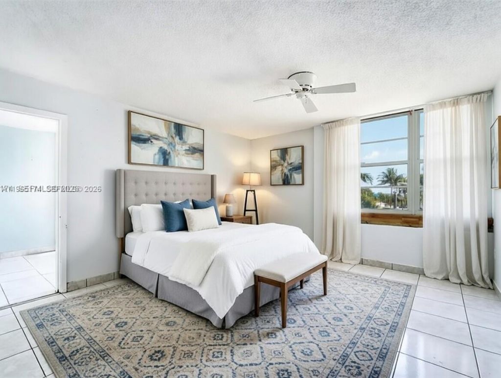 6450 Collins Ave, Unit 202, Miami Beach, FL 33141 Photo