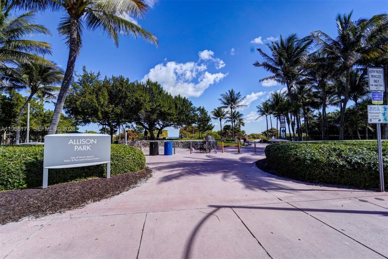6450 Collins Ave, Unit 202, Miami Beach, FL 33141 Photo